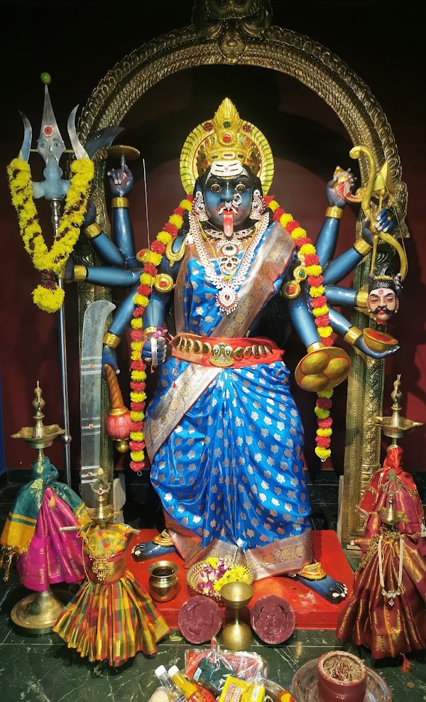Sri Maha Kaliamman Temple, Razak Mansion